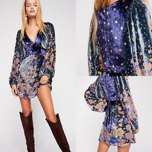 🌿 Free People Blue Velvet Floral Mini Dress